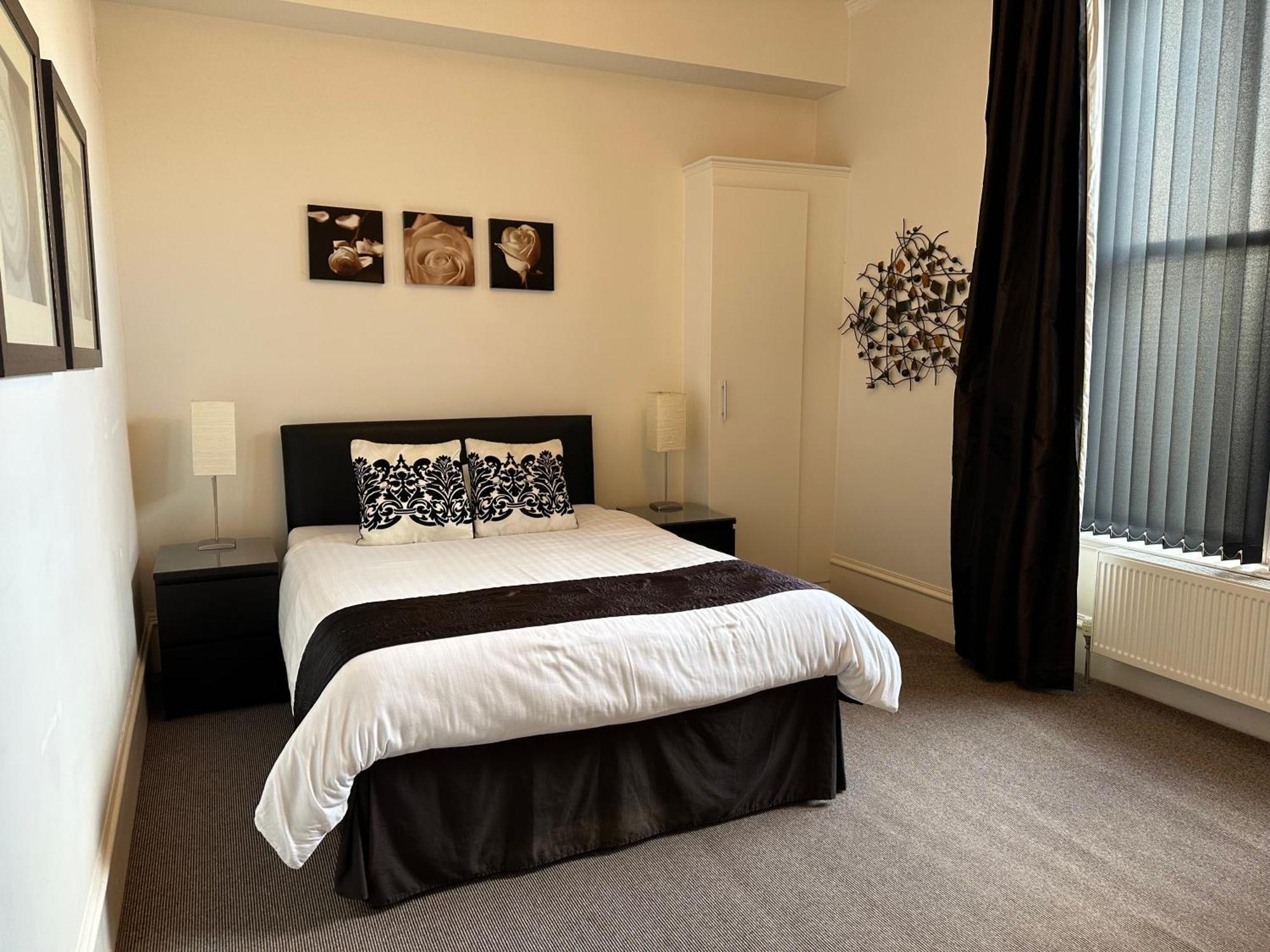 Third House Guest House Aberdeen Ngoại thất bức ảnh